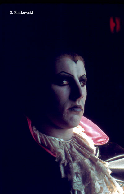 [Dracula]